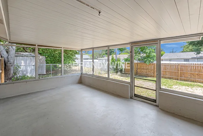 7804 Topay Ln — Photo 19