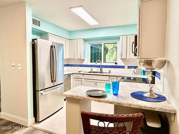 2nd image of 31 Park Pl