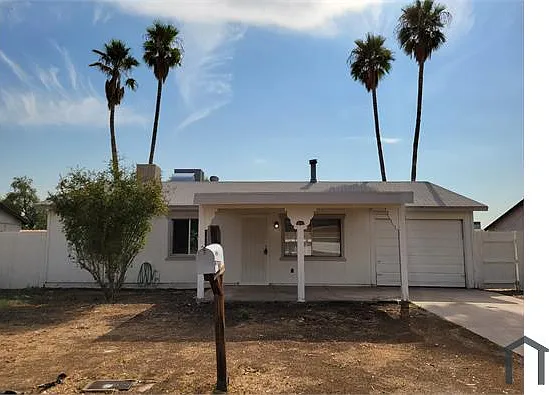4 bed, 1400 sqft, $1,900 — Photo 4