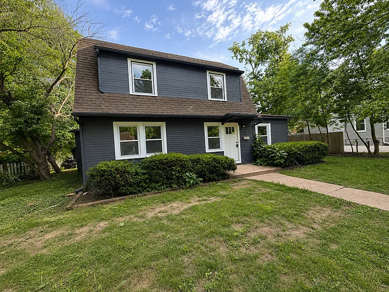 1707 SW Walnut St — Photo 1