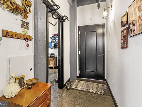 3rd image of 1701 Tulip St Unit Ll3