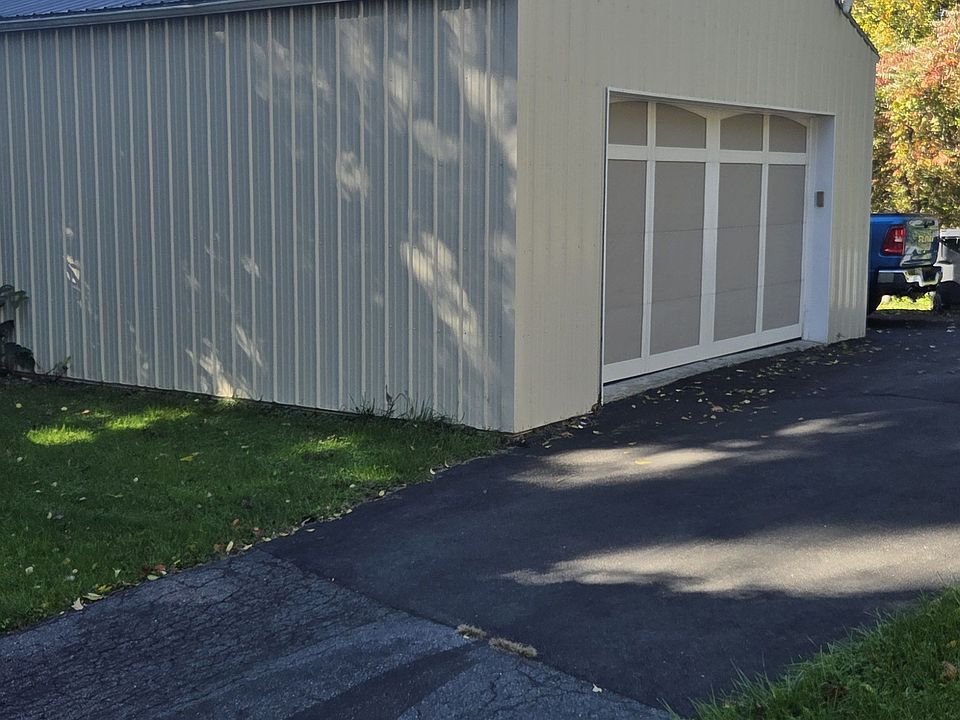 2nd image of 3066 Pricetown Rd