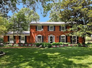 1115 Westmoor Pl, Saint Louis, MO 63131