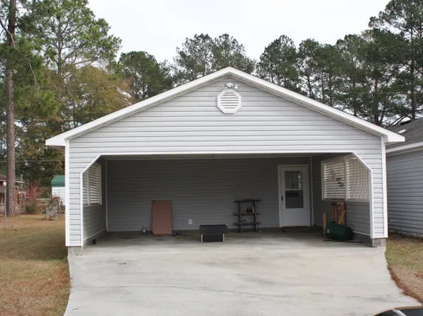 103 Sycamore Dr, Nashville, GA 31639