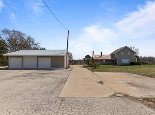 3829 Lost Dauphin Rd, De Pere, WI 54115