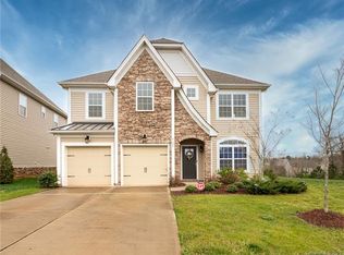 9047 Inverness Bay Rd, Charlotte, NC 28278