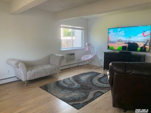 3rd image of 74 Mercury Ave