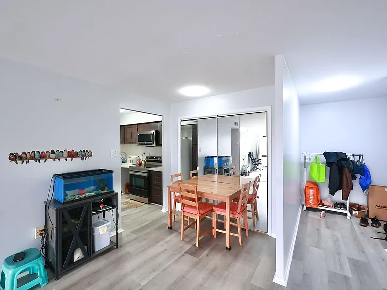7600 Roosevelt Blvd #907 — Photo 16