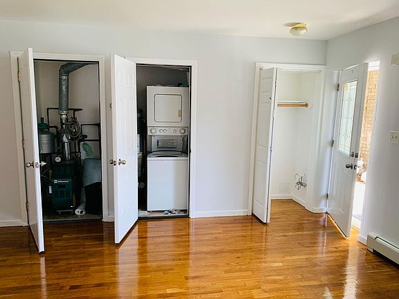 2nd image of 3227 Philip Ave APT 1