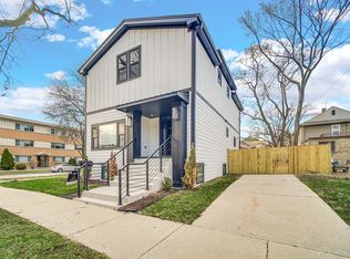 7523 Franklin St, Forest Park, IL 60130