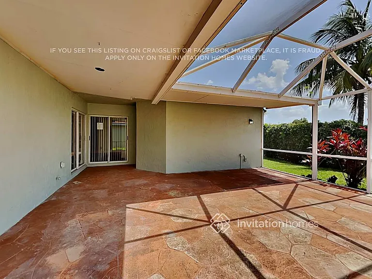 3350 NW 78th Ave — Photo 16