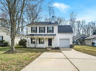 12122 Stewarts Crossing Dr, Charlotte, NC 28215