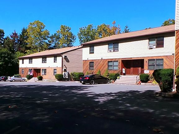 4th image of 115 E 5th St APT A6