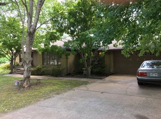 2718 E 36th St S, Tulsa, OK 74105