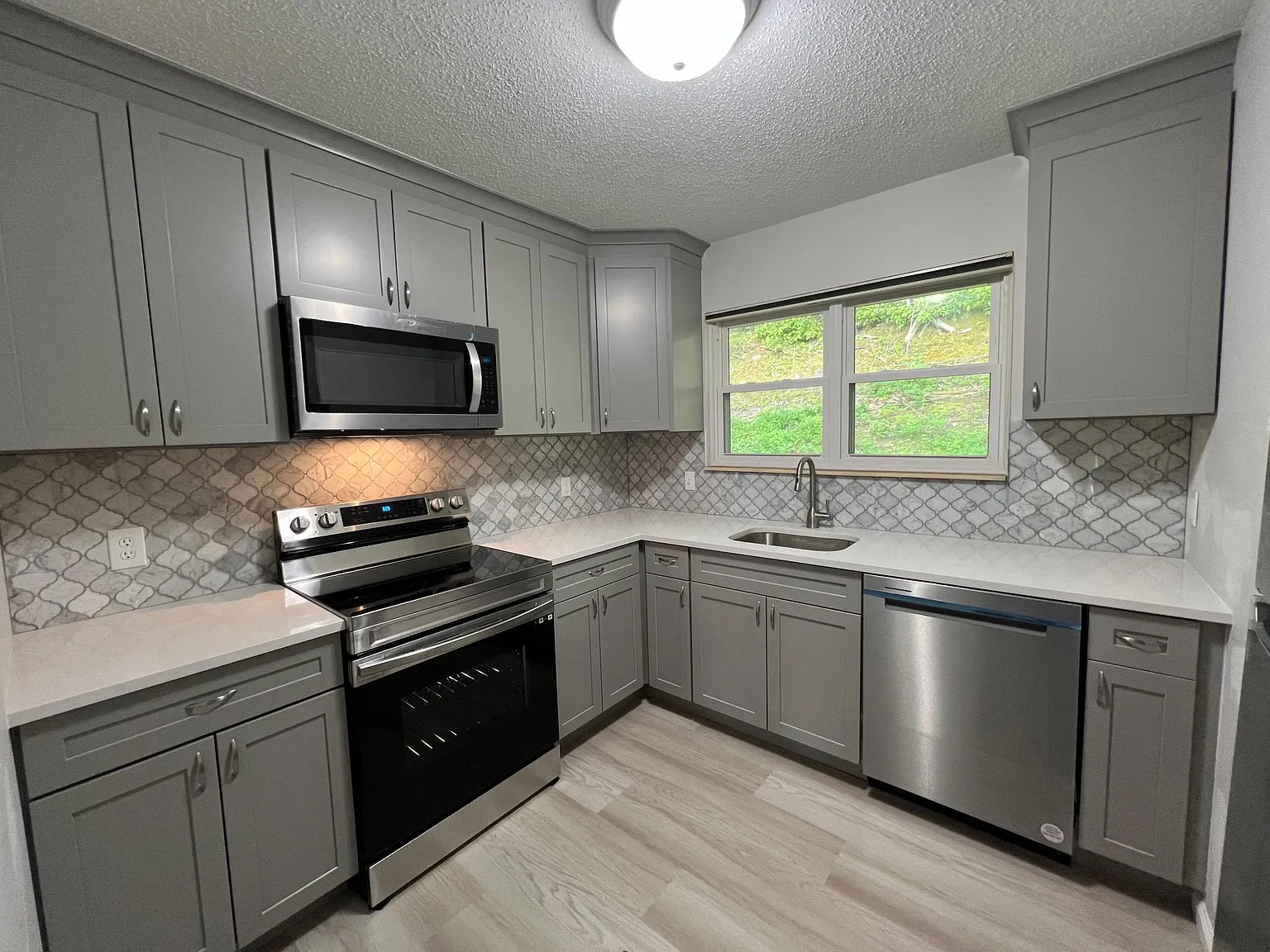 181 Sherbrook Street — Photo 1