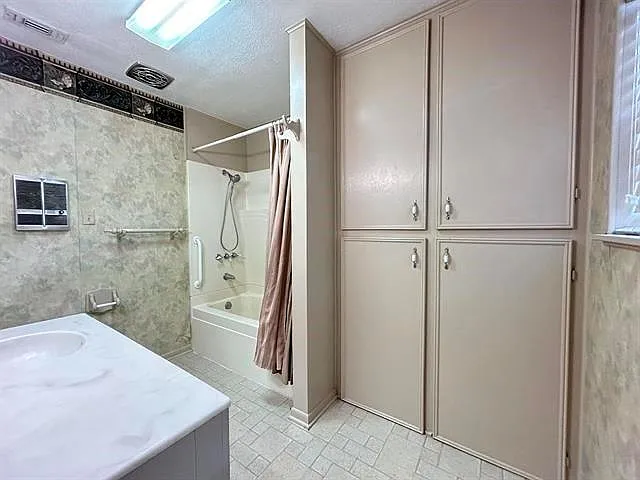 270 Ferndale Ln — Photo 17