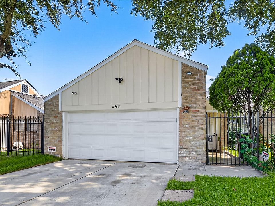 1st image of 11562 Bellspring Dr