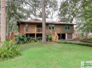 6 Woodpecker Ct, Savannah, GA 31410