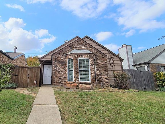 2nd image of 323 Teakwood Ln