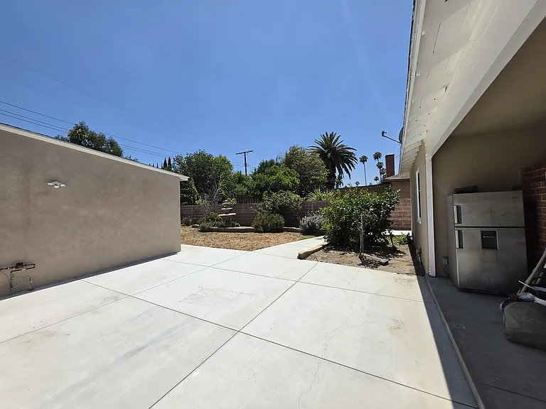 20758 Stephanie Dr — Photo 47