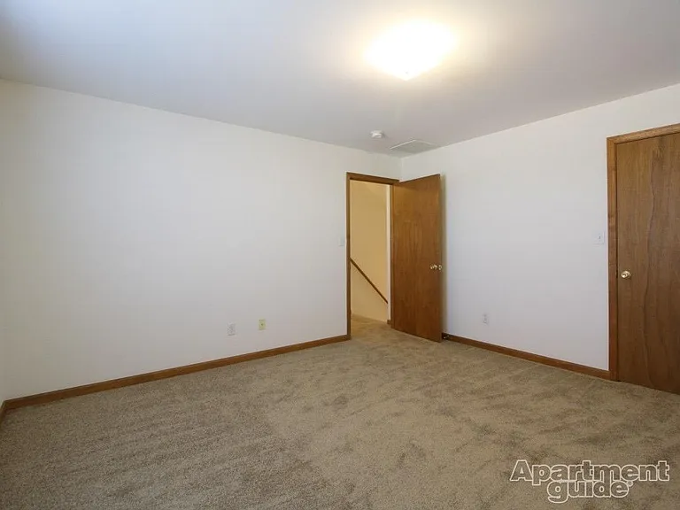 21 Canterbury Ct — Photo 11