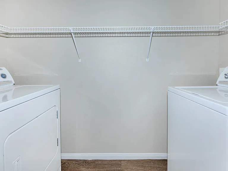 1b1 751 SQFT 1 Bed 1 Bath