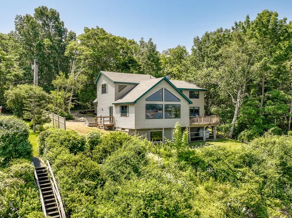 6 Waters Edge Lane, Owls Head, ME 04854