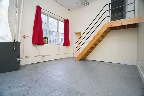 Rented by Nooklyn NYC LLC | media 3