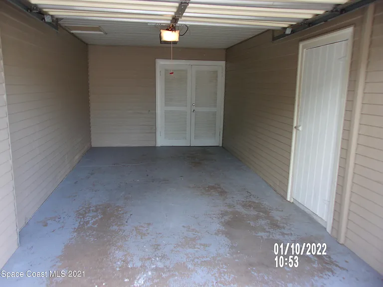 1105 Myrtle Ln — Photo 13