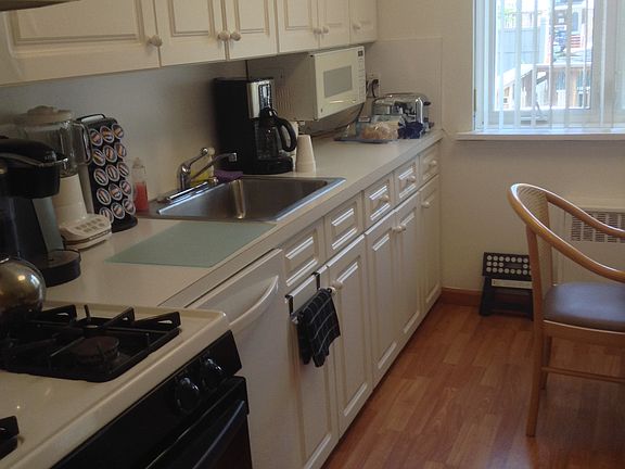 5th image of 2773 E 63rd St