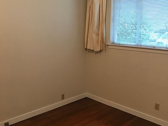 5th image of 1817 V St #1