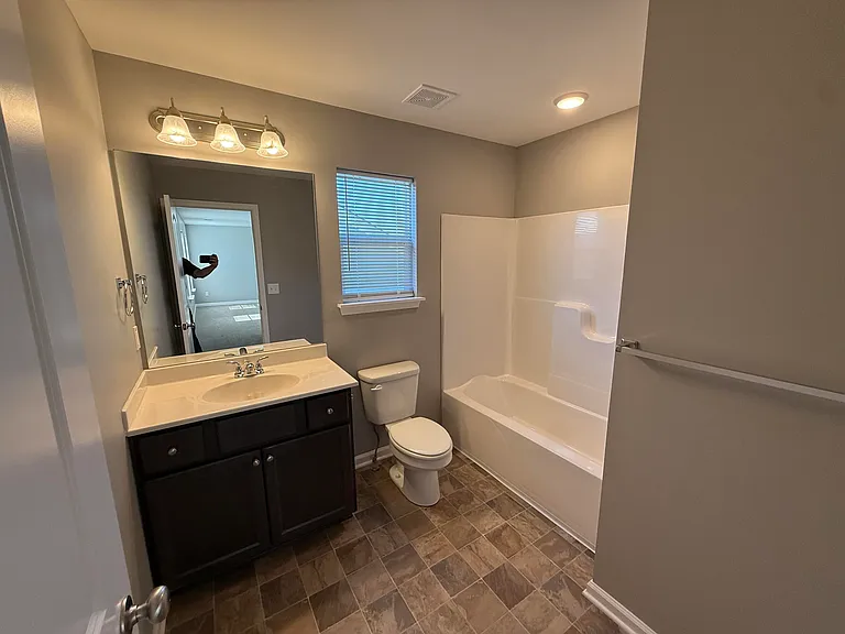 8176 Driftwood Loop — Photo 7