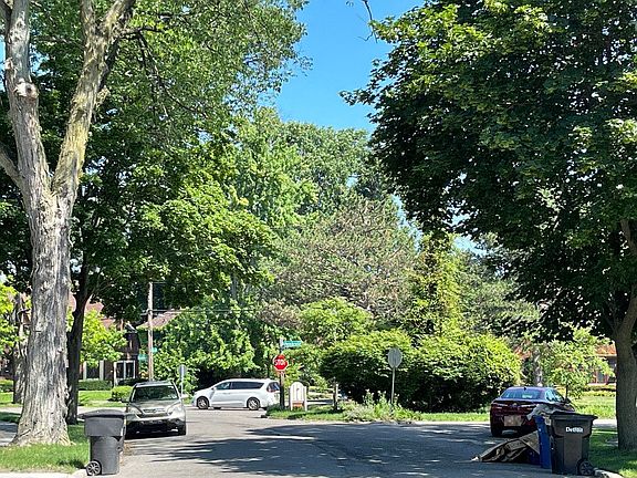 5th image of 19595 Renfrew Rd