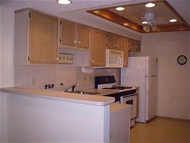 4th image of 30 Newton Square Dr Unit 30-2