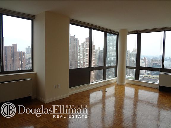3rd image of 389 E 89th St APT 19G
