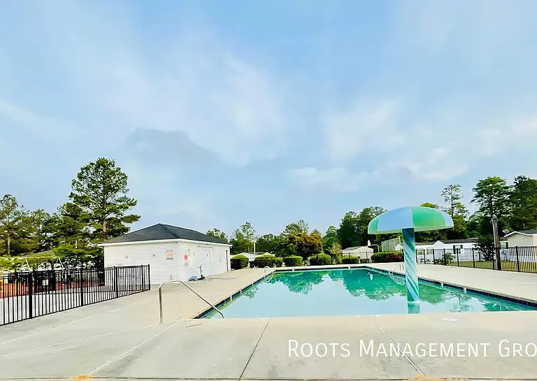 313 Pelican Ct #106 — Photo 3