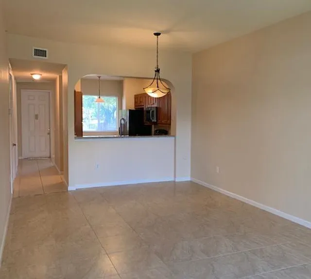 3500 Oaks Clubhouse Dr — Photo 8