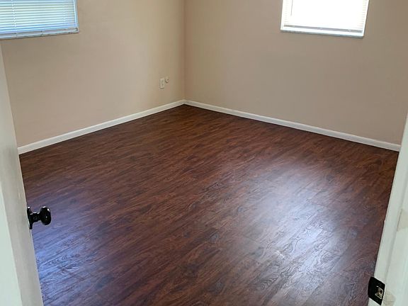 5th image of 4226 Crestfield Ave