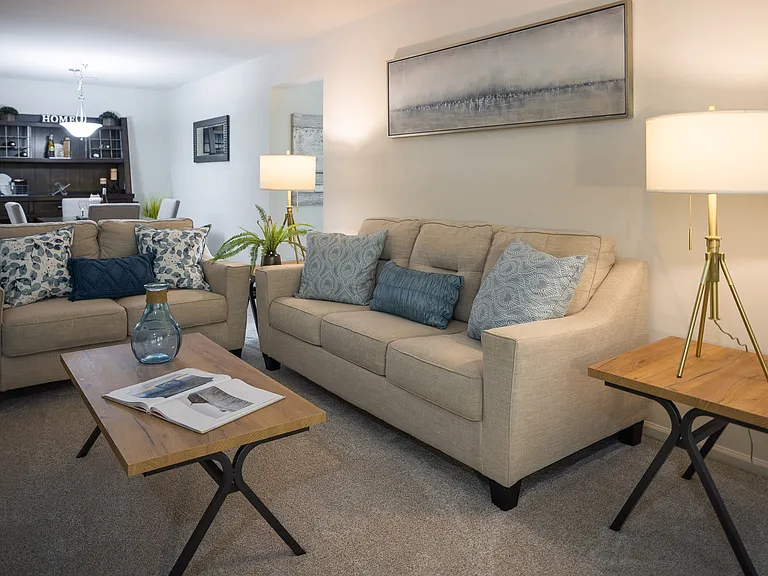 Pointe North Apartments — Photo 24
