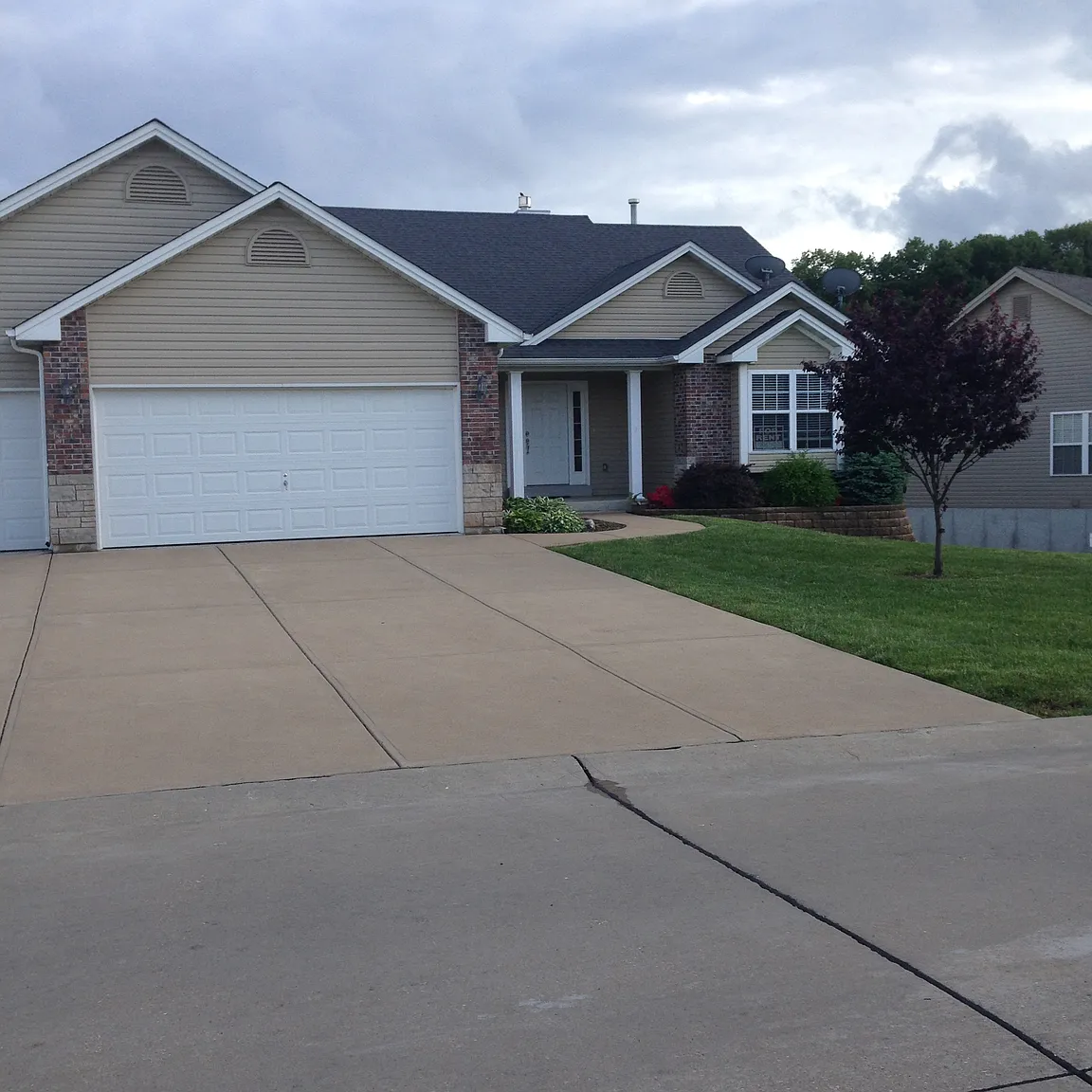 1216 Riesling Ln photo 1