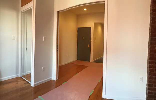 Rented by Yael Dunsky Real Estate | media 27