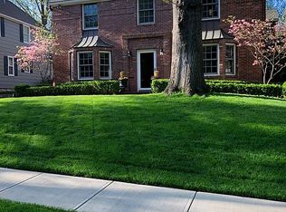 1007 Romany Rd, Kansas City, MO 64113