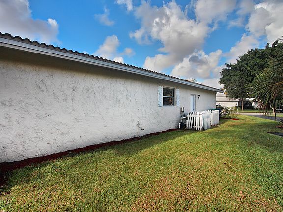 4th image of 2613 NW 83rd Way