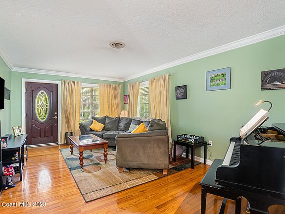 5th image of 506 2nd Ave