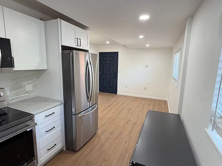 385 Irwin St #385A — Photo 8