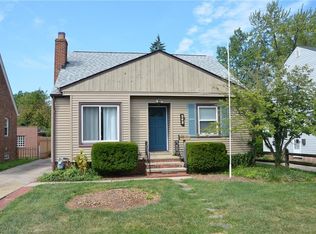 362 Canterbury Rd, Bay Village, OH 44140