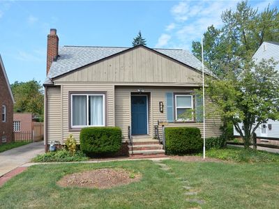 362 Canterbury Rd, Bay Village, OH, 44140