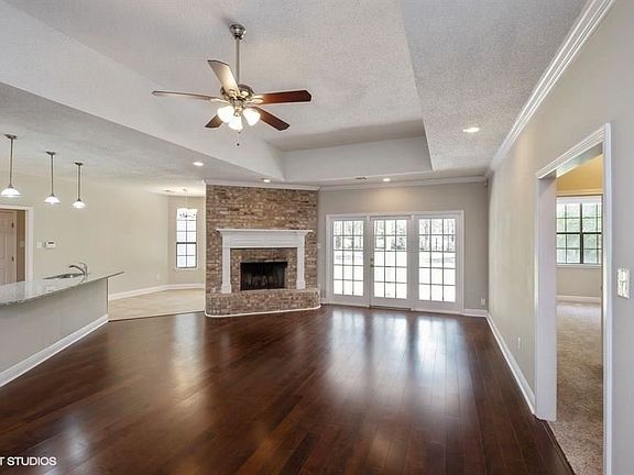 4th image of 20700 Soell Dr