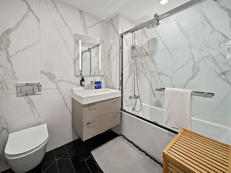 101 E 2nd St #4C — Photo 16