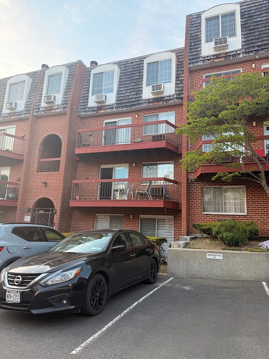 Building Photo - 55 N Broadway #3-15H